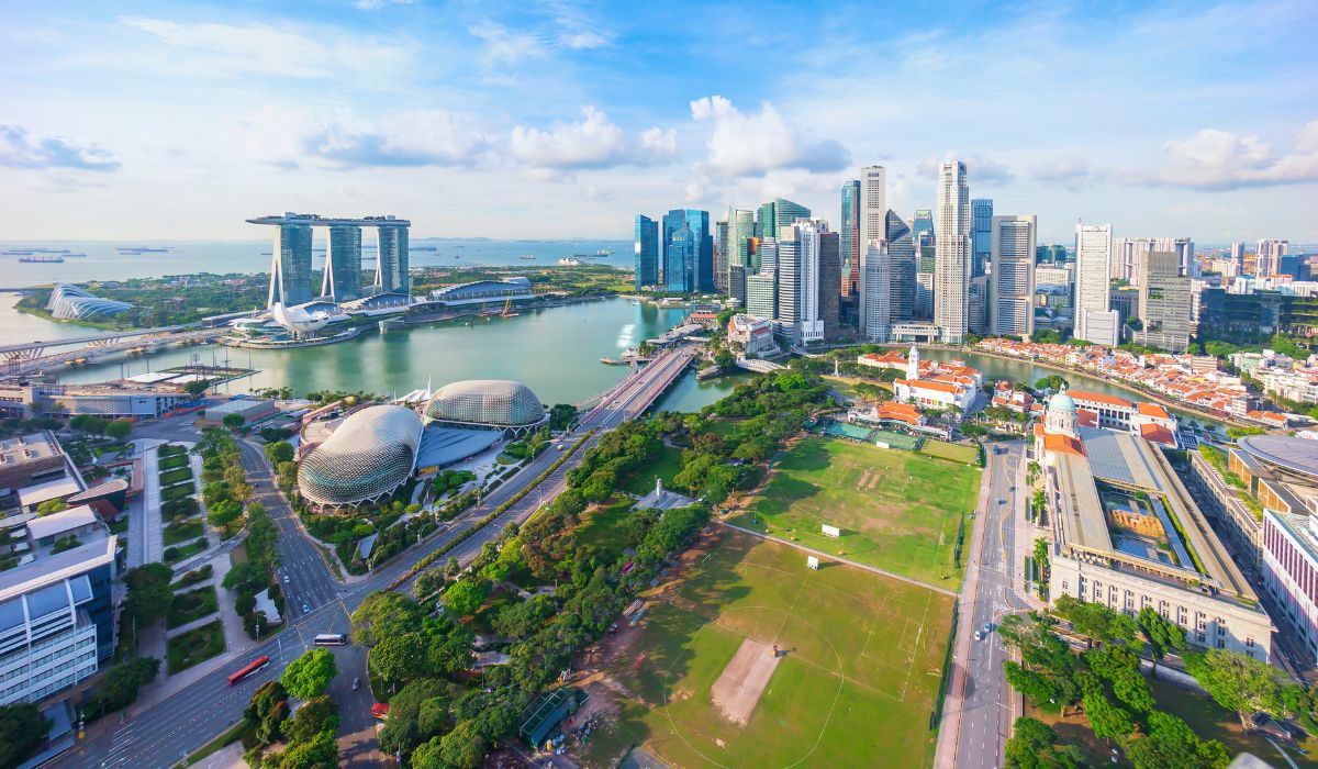 Singapore's aging population spurs 4 key investment opp